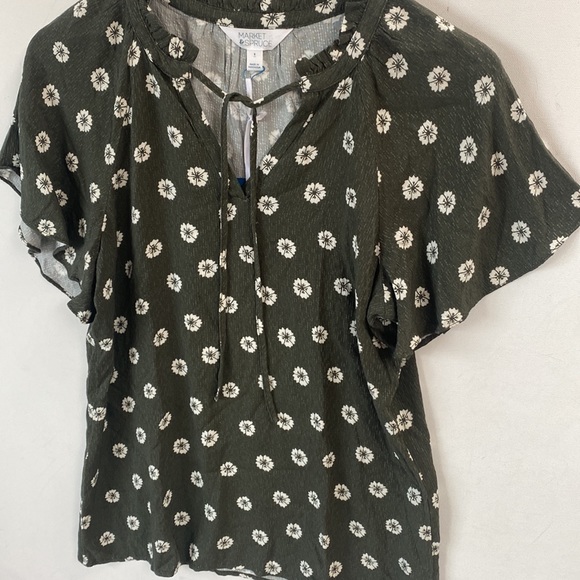(A4c) Market Spruce Floral Flutter-sleeve top, Size S, NWT - Picture 4 of 9